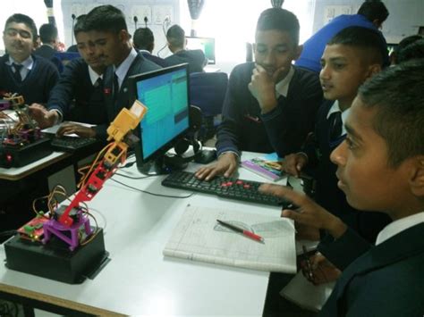 Educational Programs - International Programs | Domestic Programs