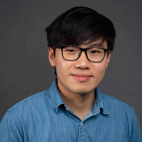 Adrian - Photoshop teacher - ₹2416/h