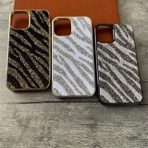 Glittery Crystal With Fur Cases For Iphone 11-12-13 Series – Hanging Owl