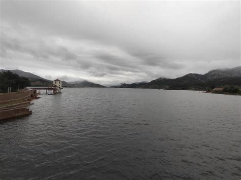 青岛流清河海水浴场海水拍打岩石 - 行行摄摄 - i毒药iduyao