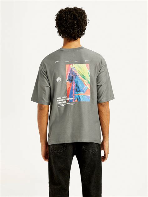 Men's Graphic Print Loose Fit T-shirt – Levis India Store