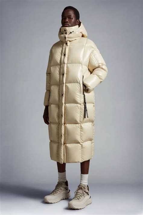 Long Down Jackets for Women - Outerwear | Moncler FI