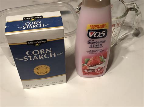 Easy Moon Dough Recipe with Corn Starch and Conditioner