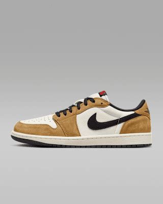 Air Jordan 1 Low OG Men's Shoes. Nike IN