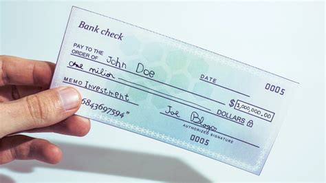 Do Paychecks Expire? A Quick Guide For Employees