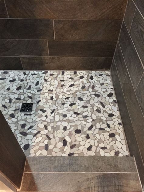 River Stones Shower Floor