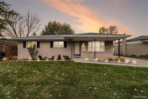 13157 Picadilly Dr, Sterling Heights, MI 48312 | Homes.com