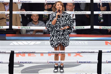 Mike Tyson vs Jake Paul national anthem turns heads with wild reaction inside AT&T Stadium