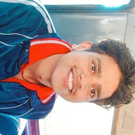 Krishna - Biology teacher in New Delhi - ₹600/h