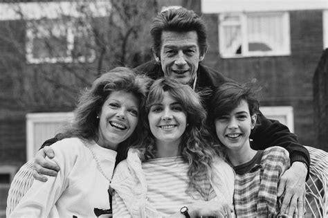 Phoebe Nicholls Net Worth - Wiki, Age, Weight and Height, Relationships ...