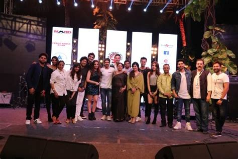 Shah Rukh Khan at Farhan Akhtar's Lalkar Concert - Photos,Images ...