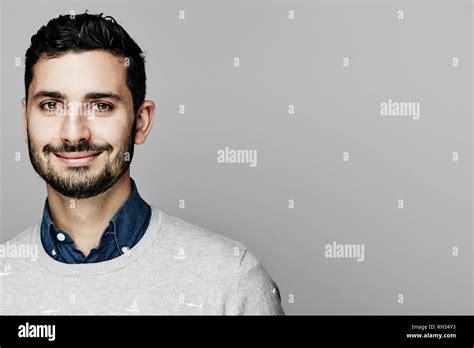 Smiling Man 的图像结果