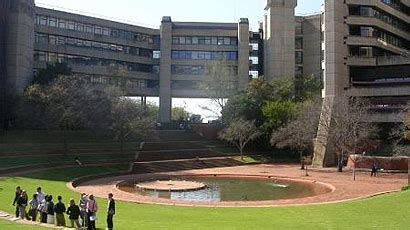 南非约翰内斯堡大学,约翰内斯堡大学,南非首都约翰内斯堡_大山谷图库