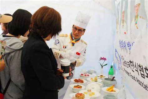 学厨师是一个好的选择吗？_重庆新东方烹饪学校