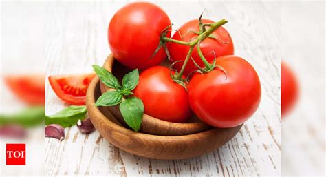 This kind vegetable vendor is selling tomatoes at INR 20 per kg - Times ...