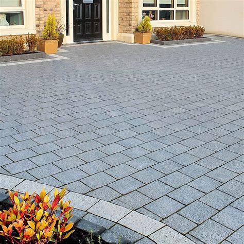 Blockpaving Driveway Company in Frome - Roma Construction