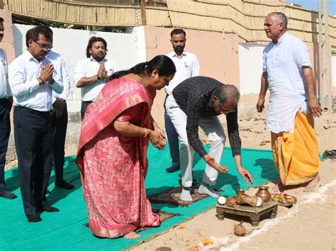 Collector lays foundation stone for beach beautification in ...
