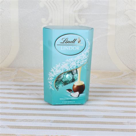 Lindt Lindor Coconut Chocolate Box – Chocolate Delivery Online