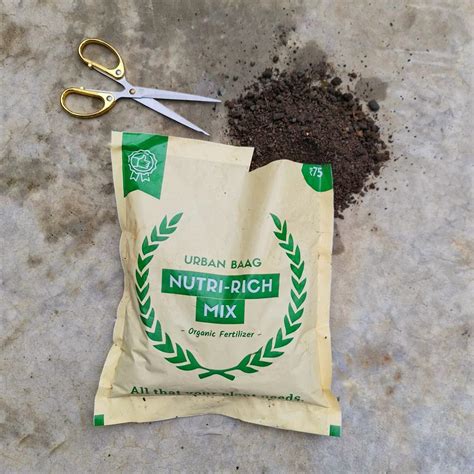 Nutri-Rich Fertilizer Mix (Organic Fertilizer) (10KG) : Amazon.in ...