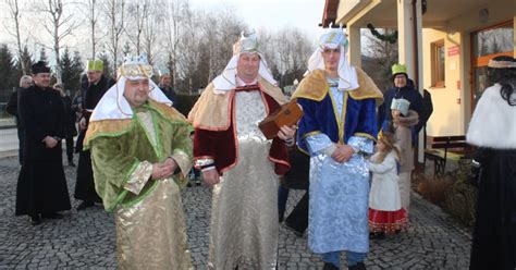 Orszak Trzech Króli w Tymbarku: tradycja i konkurs kolędniczy - Limanowa.in