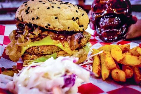 STACKS & RACKS, Mumbai - Western Suburbs - Restaurant Reviews, Phone ...