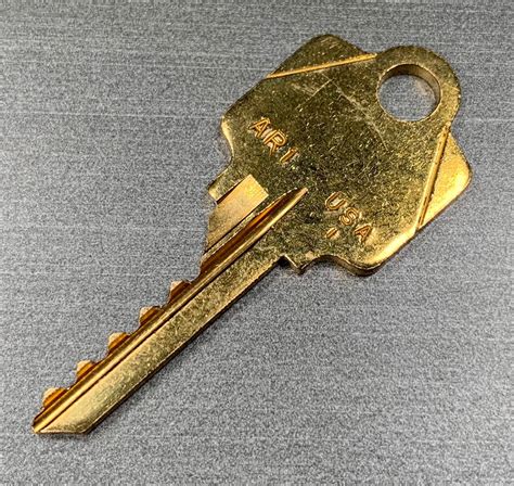 How a Bump Key Works 的图像结果