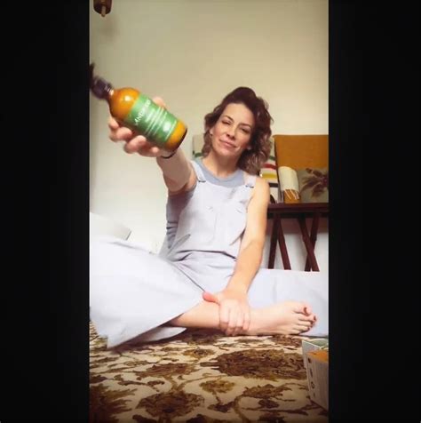 Evangeline Lilly's feet