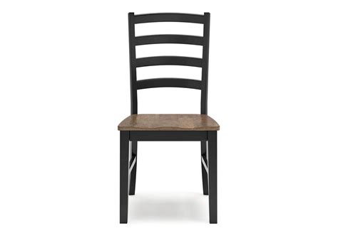 Wildenauer Extendable Dining Table and 4 Chairs