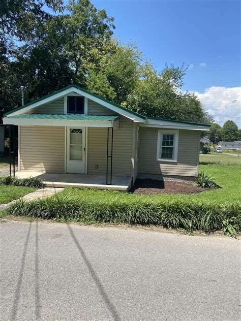 150 Fair St SE, Cleveland, TN 37311 | Homes.com