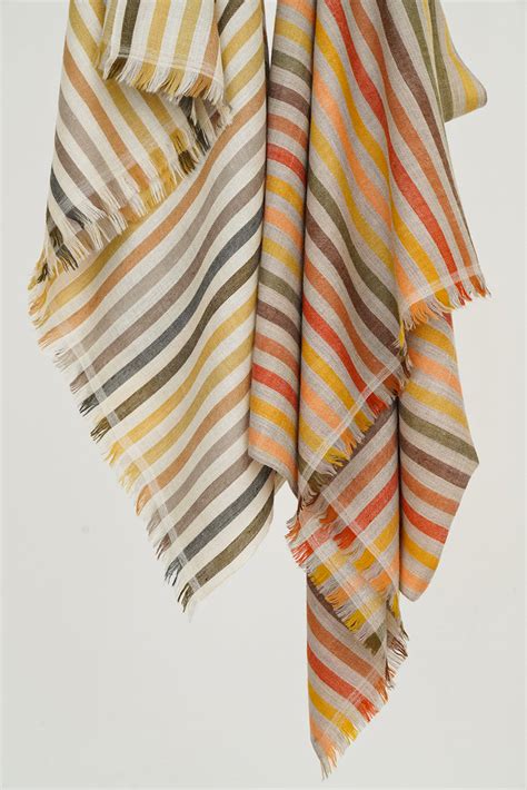 Buy Men's Cashmere Shawls, Stoles & Scarves at Kashmir Loom