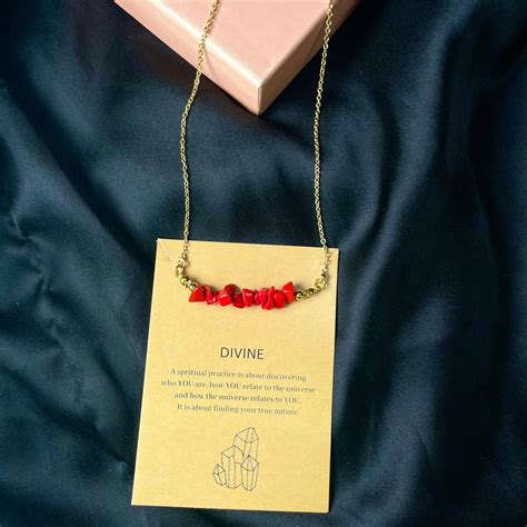 Affordable Red Chip Beads Stone Chain Necklace– Oralia India