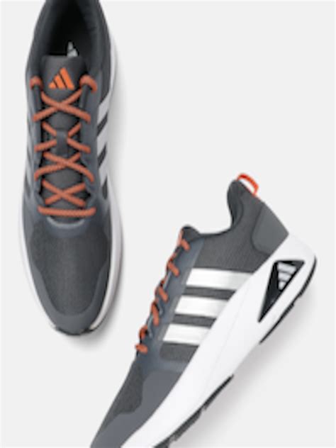 Sports Shoes 的图像结果