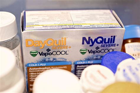 DayQuil Ingredients, Uses, and Side Effects