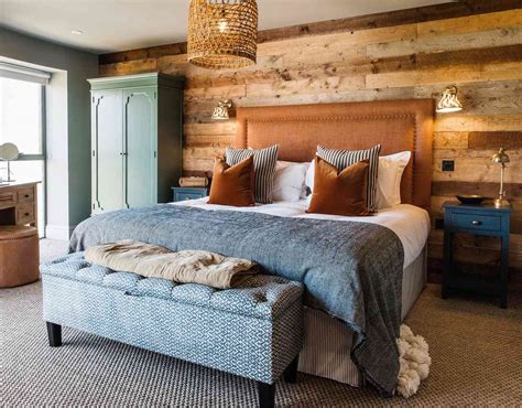 Rustic Chic Bedroom Ideas