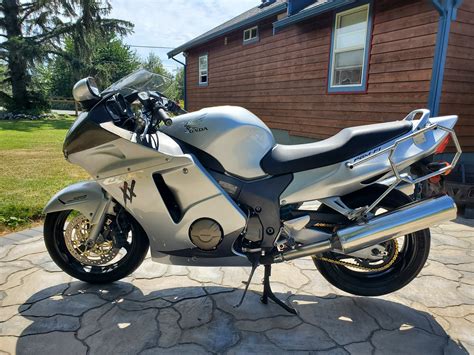 2002 Honda Blackbird CBR1100XX | Honda CBR XX Forum