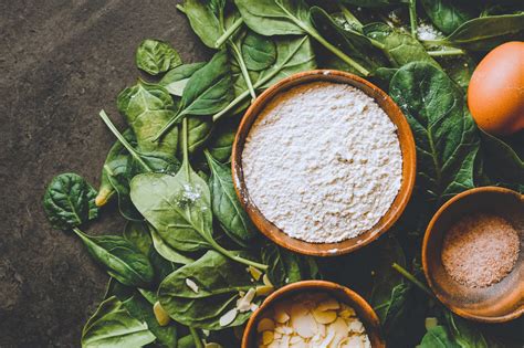 High Oxalates: Foods, Symptoms, Side Effects, and Diet