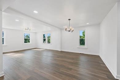 104 Mathews Ct, Glasgow, KY 42141 | Homes.com