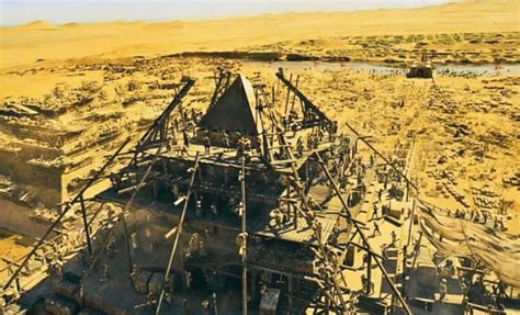 Archaeologists Find Evidence Ancient Egyptians Built the Great Pyramids ...