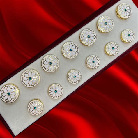 Sherwani Button (7 Big & 6 Small Pcs) – SMD TRIMS
