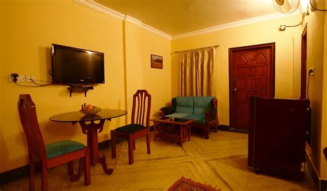 Queenie Rooms - Prime Murti Jungle Resort