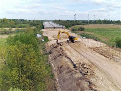 Engineering Disasters Documentary 的图像结果