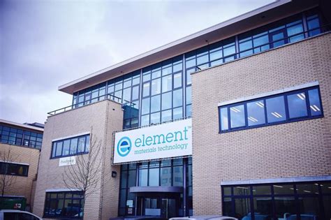 Element Material Technology Logo 的图像结果