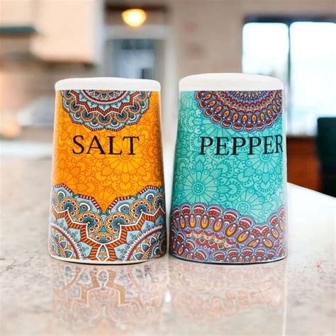 Salt and Pepper Shaker Set - Villa Alegre