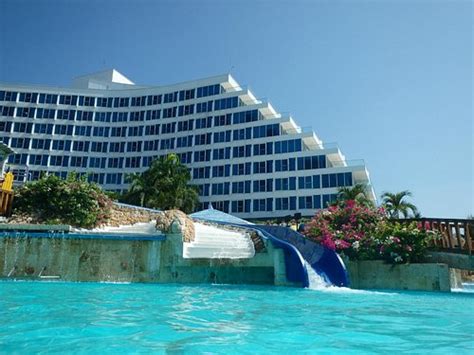 HILTON CARTAGENA HOTEL - Hotel Reviews, Photos, Rate Comparison ...