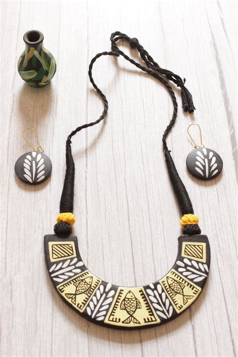 Black Hand-Painted Fish Motifs Tribal Terracotta Clay Adjustable Lengt ...