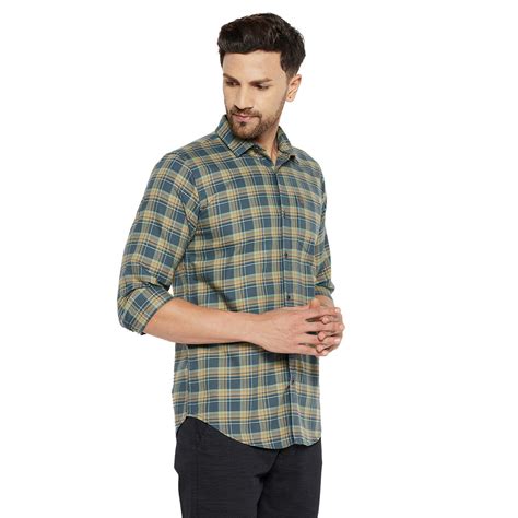 Duke Stardust Men Slim Fit Solid Spread Collar Casual Shirt (SDO5CKOK)