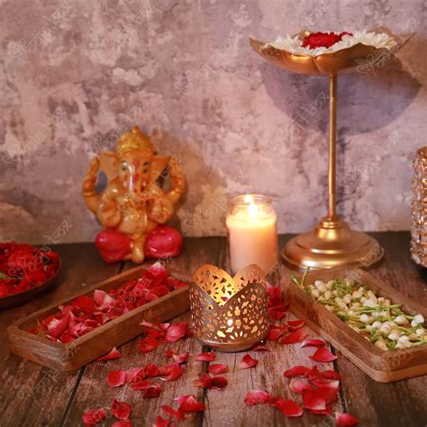 Perfect Decorative Candle Light Holder