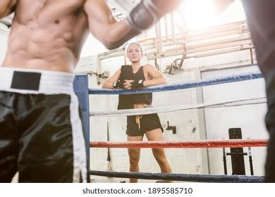 Woman Boxing Match 的图像结果
