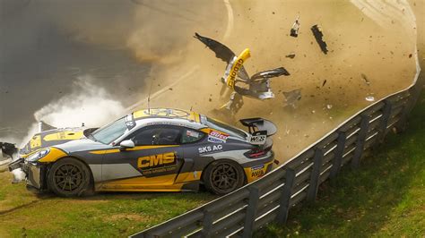 Porsche Cayman GT4 CS Crash – Nürburgring NLS 3