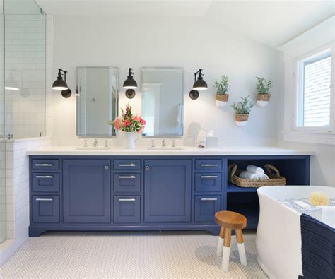 10 Youthful Yet Sophisticated Bathrooms for Tweens and Teens